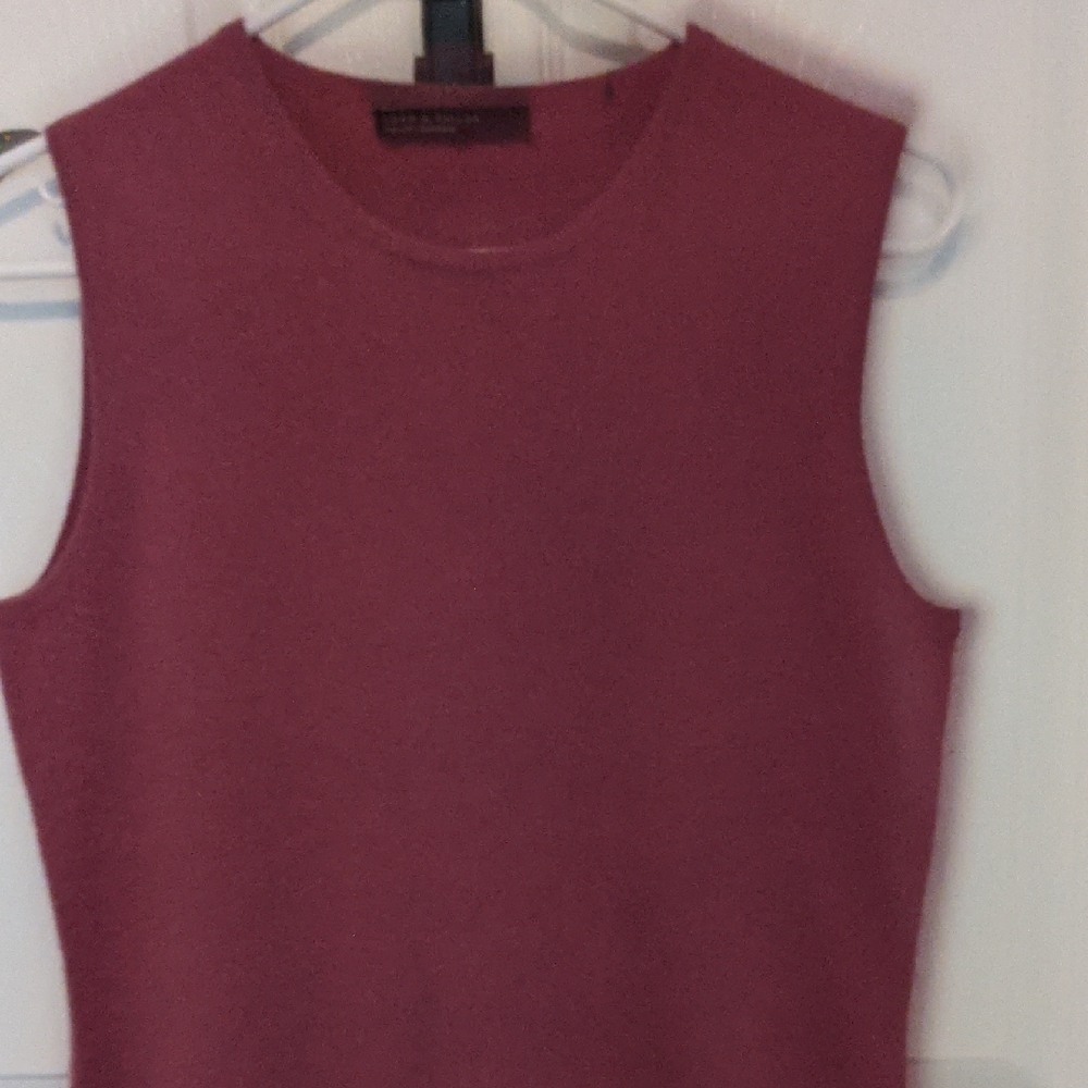 Lord & Taylor Sleeveless Rose Tank Top